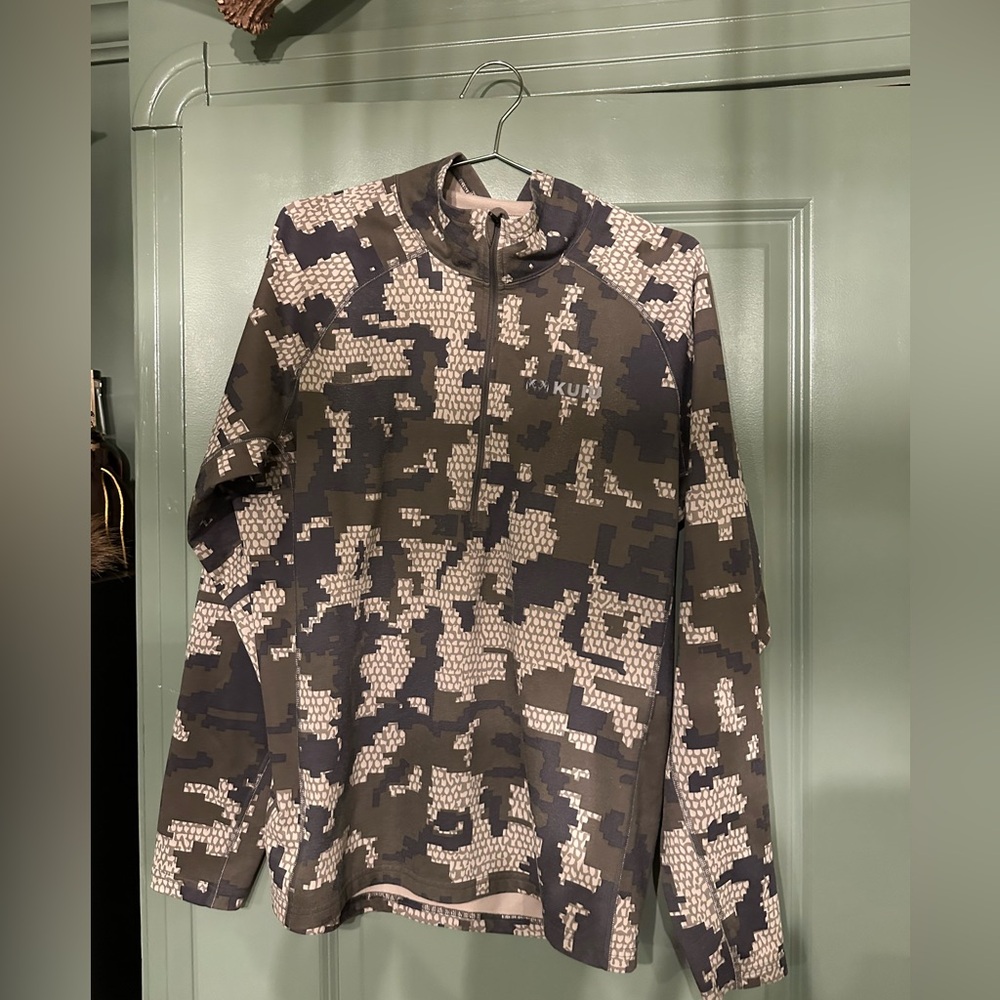 KUIU 1/4 zip camo long sleeve top size L
